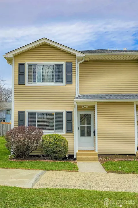 30 Davids Ct, South Brunswick, NJ 08810