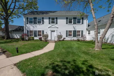 487 Somerset Ln #N, Monroe, NJ 08831