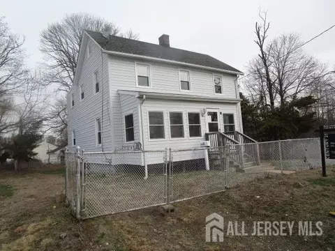 38 Sherman St, Jamesburg, NJ 08831