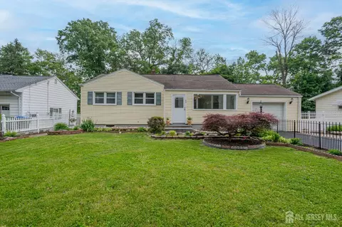 69 Monmouth Ave, Edison, NJ 08820