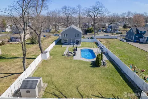 1718 W 4th St W, Piscataway, NJ 08854