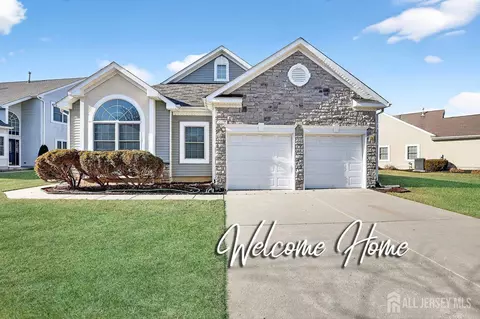 110 Ridgway Dr, Fieldsboro, NJ 08505