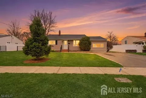 317 Ledden Ter, South Plainfield, NJ 07080