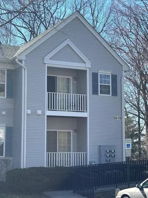 510 Cypress Ln, East Brunswick, NJ 08816