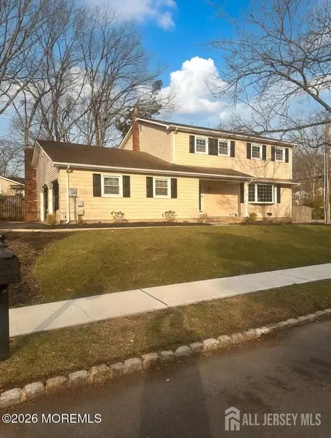 2 W End Ave, Spotswood, NJ 08884