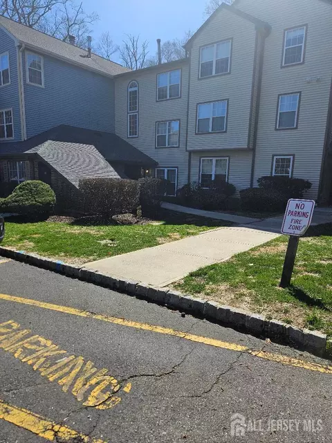 3293 Cypress Ct, South Brunswick, NJ 08852