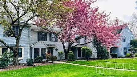 2804 Cricket Cir, Edison, NJ 08820