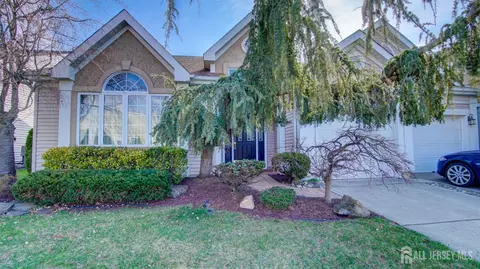 36 Chichester Rd, Monroe, NJ 08831