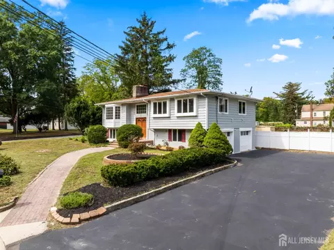 9 Denise Ave, Milltown, NJ 08850