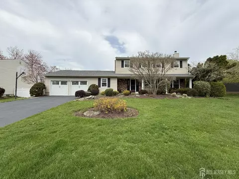 15 Delaware Dr, East Brunswick, NJ 08816