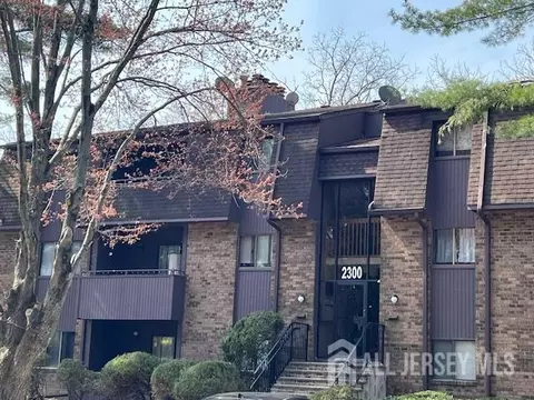 2312 Old Stone Mill Dr, East Windsor, NJ 08512