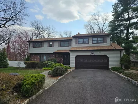15 Cutter Ave, Edison, NJ 08820