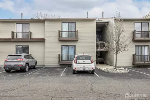 1614 Spruce Hills Dr, Glen Gardner, NJ 08826