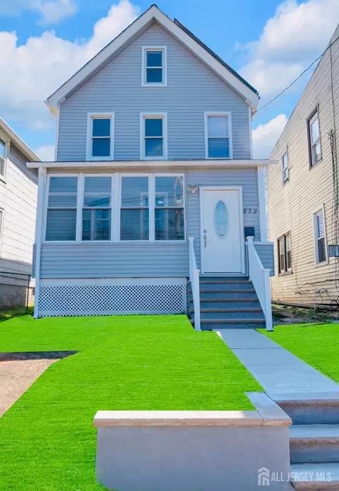 829 S 2nd St S, Plainfield, NJ 07063