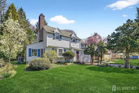 10 North Dr, East Brunswick, NJ 08816