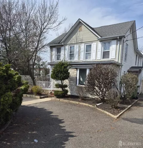 185 Washington Rd, Sayreville, NJ 08872