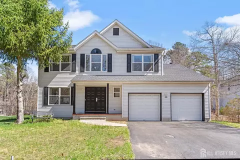 46 Emily Dr, Old Bridge, NJ 08857
