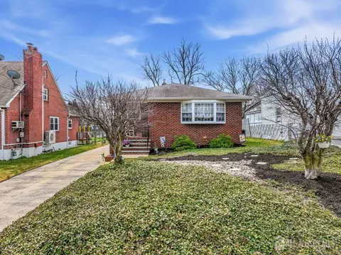 47 S Walnut Ave, Iselin, NJ 08830