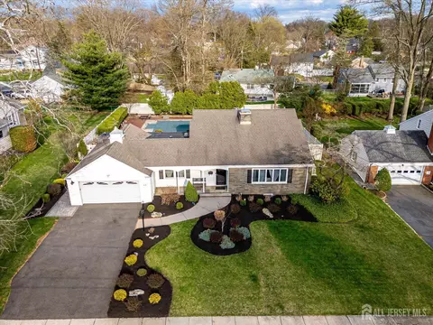 42 Buchanan Rd, Metuchen, NJ 08840