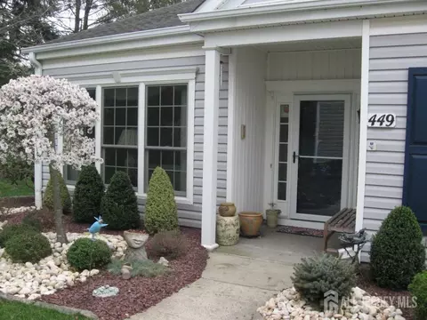 449 Bluebird Dr, Monroe, NJ 08831