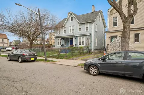 44 State St, East Orange, NJ 07017