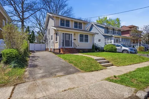 157 Freeman St, Woodbridge, NJ 07095