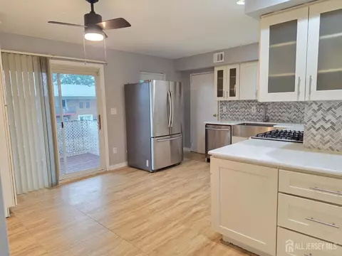 192 Evergreen Rd #7B, Edison, NJ 08837