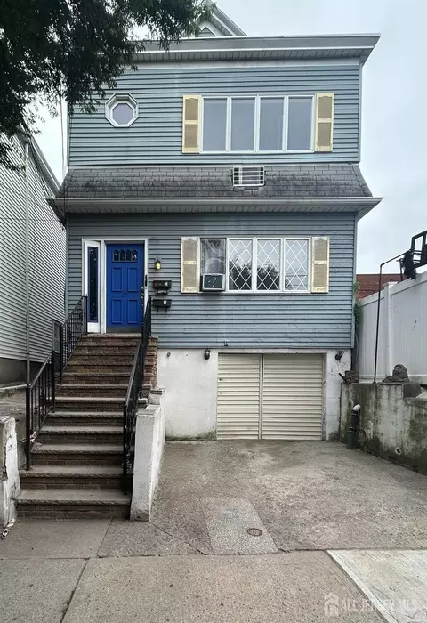 25 Caroline Ave, Clifton, NJ 07011