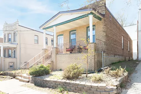 449 Keene St, Perth Amboy, NJ 08861