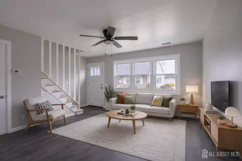 11 Alabama Ct, Matawan, NJ 07747