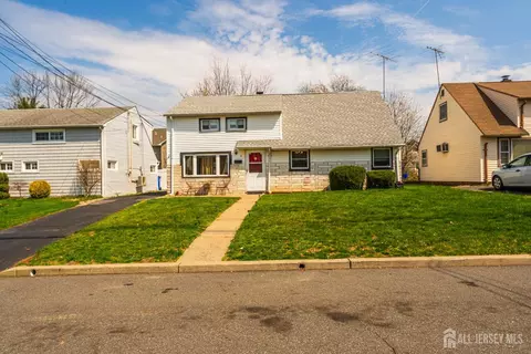 22 Grand Ave, Iselin, NJ 08830