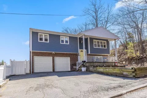 28 Muth St, South Amboy, NJ 08879