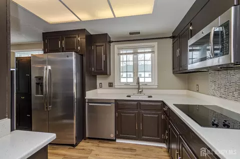 217 Mayflower Way #O, Monroe, NJ 08831