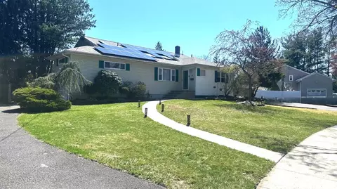 16 Canterbury Rd, East Brunswick, NJ 08816