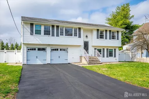 16 Universal Ave, South Plainfield, NJ 07080