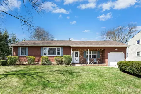 181 Demorest Ave, Avenel, NJ 07001