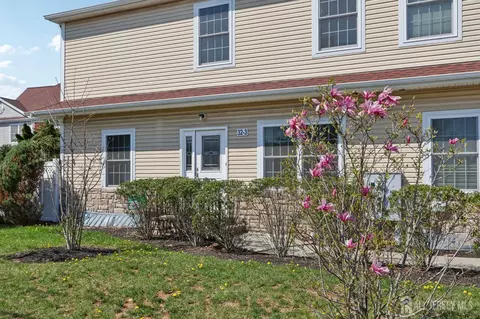 32 Cinder Rd #3, Edison, NJ 08820