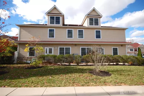 32 Cinder Rd #3, Edison, NJ 08820