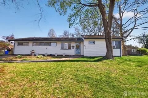 1 Cambridge Rd, South Brunswick, NJ 08824