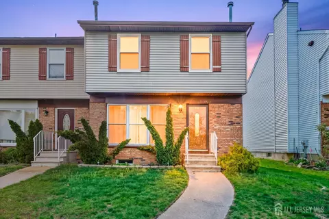 114 Pendleton Pl, Old Bridge, NJ 08857