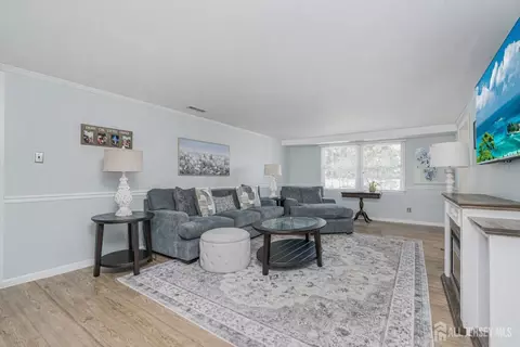 Living - 22 Meyer Rd, Edison, NJ 08817 photo 2 of 3