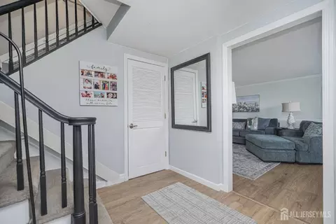 Entry Way - 22 Meyer Rd, Edison, NJ 08817 photo 4 of 5