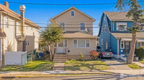 83 May St, Irvington, NJ 07111