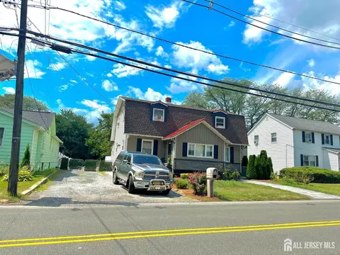 420 Church Ln, North Brunswick, NJ 08902