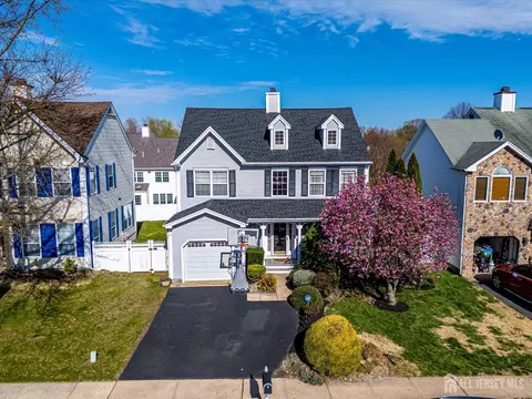 6 Fordham Ct, South Brunswick, NJ 08824