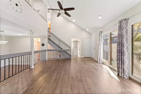 Living - 496 Westgate Dr, Edison, NJ 08820 photo 4 of 7