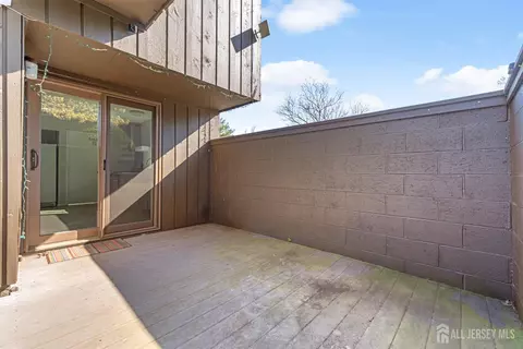 Exterior - 496 Westgate Dr, Edison, NJ 08820 photo 5 of 7