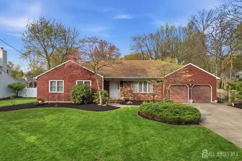 1177 Aaron Rd, North Brunswick, NJ 08902