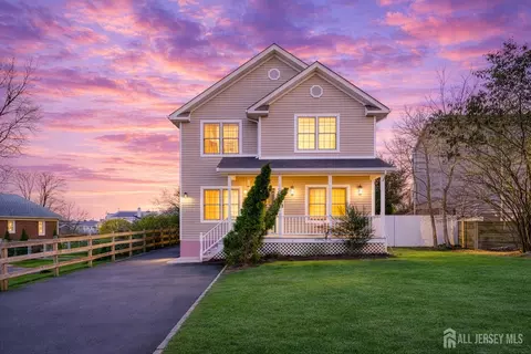 29 Tower Rd, Edison, NJ 08820