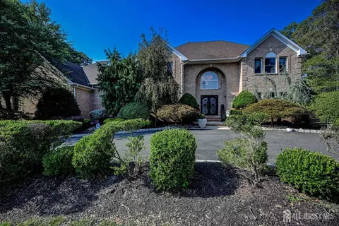 3 Greenwich Ct, South Brunswick, NJ 08902